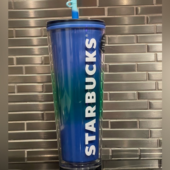 NWT💙Starbucks 2023 Blue Blossom Color Changing Tumbler with Swirl Straw - Picture 3 of 10